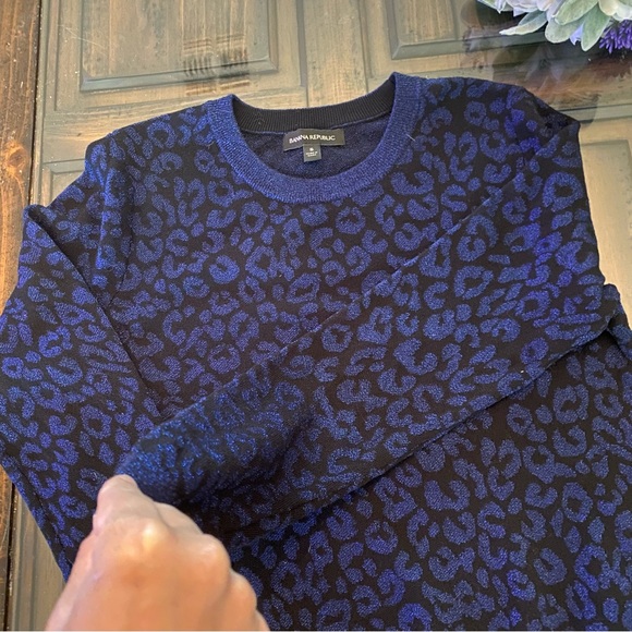 Banana Republic Metallic Leopard Sweater - Picture 4 of 9